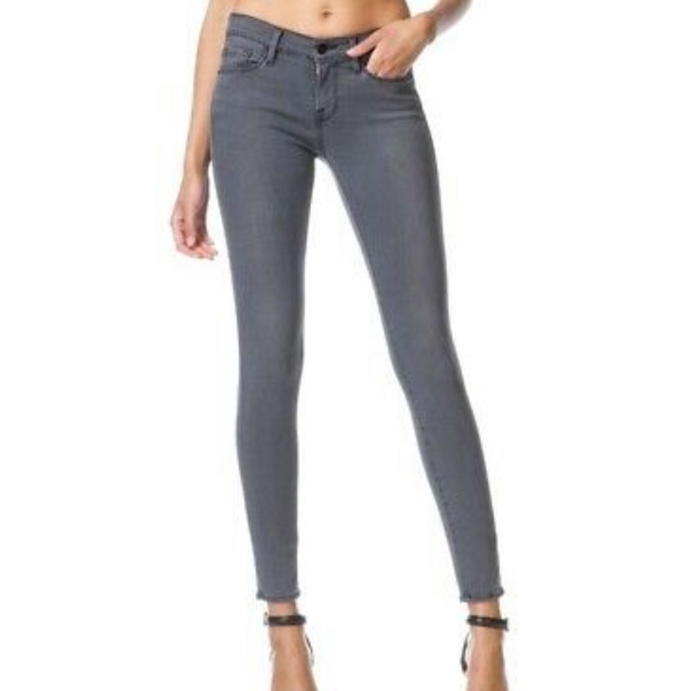 FRAME Le Skinny de Jeanne Jeans in Grey Inn